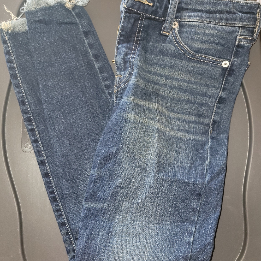 Lucky Brand Distressed Ankle Jeans in Dark Blue